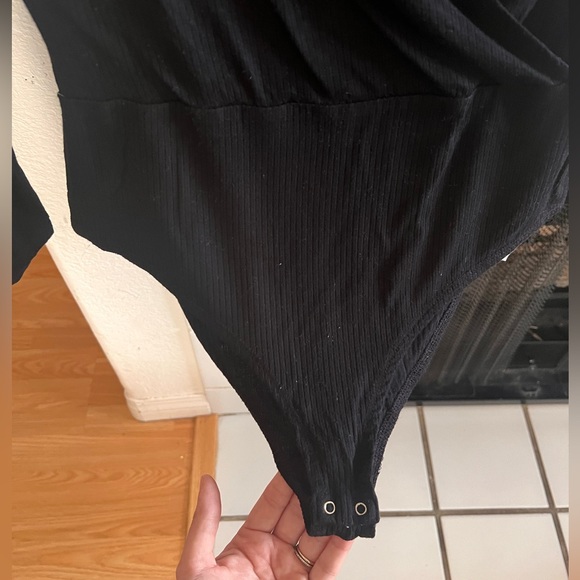 EUC F21 LS BodySuit *Sexy* - Picture 3 of 4